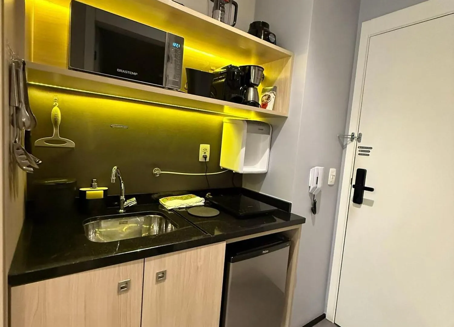 Studio Incrivel Na Vila Madalena Com Ac | Delfhy Sao Paulo 0*,  Brazil